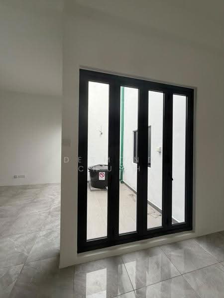 Shop for Rent in Bukit Jambul (Penang) - Desmond Chuah - Interior - PropertyGuru.com.my
