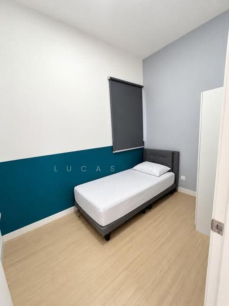 Kediaman Servis untuk Dijual di Continew - Lucas Loh - Bedroom - PropertyGuru.com.my