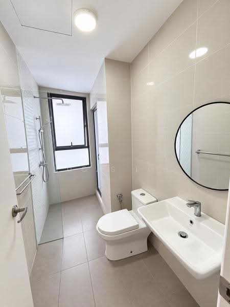 Kediaman Servis untuk Dijual di Continew - Lucas Loh - Bathroom - PropertyGuru.com.my