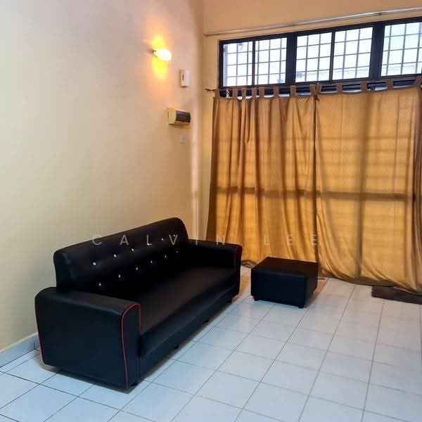 Rumah Teres 1.5-Tingkat untuk Dijual di Taman Molek (Johor Bahru) - Calvin Lee - PropertyGuru.com.my