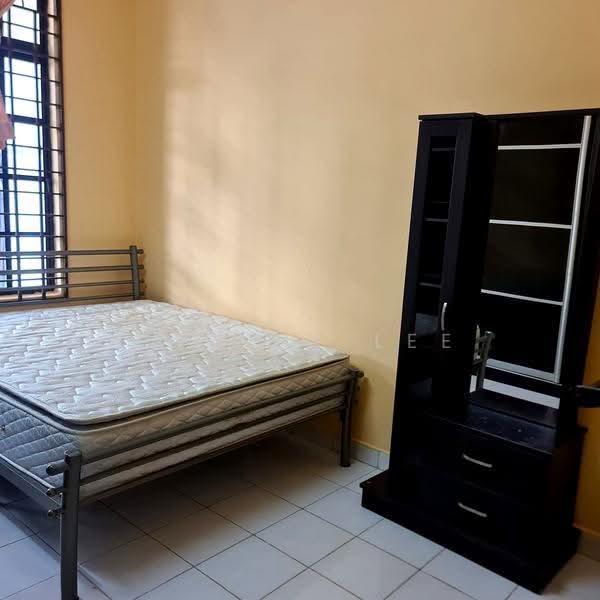 Rumah Teres 1.5-Tingkat untuk Dijual di Taman Molek (Johor Bahru) - Calvin Lee - PropertyGuru.com.my