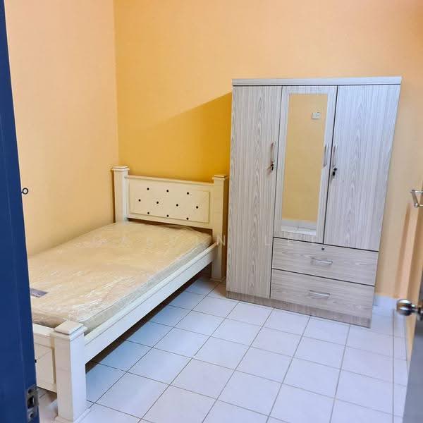 Rumah Teres 1.5-Tingkat untuk Dijual di Taman Molek (Johor Bahru) - Calvin Lee - PropertyGuru.com.my