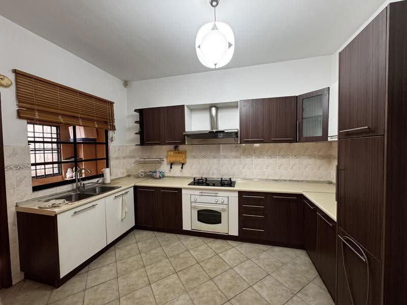 Semi-Detached House for Sale in Bandar Kinrara (Selangor) - Oska Quan - Kitchen - PropertyGuru.com.my