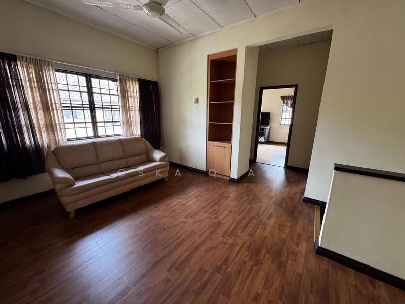 Semi-Detached House for Sale in Bandar Kinrara (Selangor) - Oska Quan - Living Room - PropertyGuru.com.my