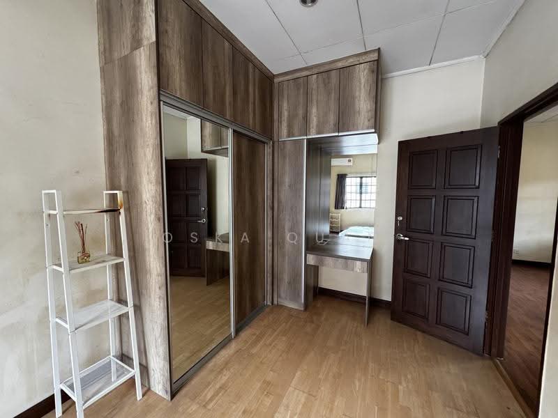 Semi-Detached House for Sale in Bandar Kinrara (Selangor) - Oska Quan - Bedroom - PropertyGuru.com.my