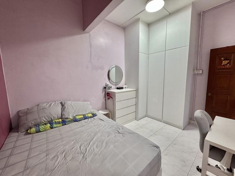 Shop for Sale in Taman Makmur (Seremban) - Jack Chin - Bedroom - PropertyGuru.com.my
