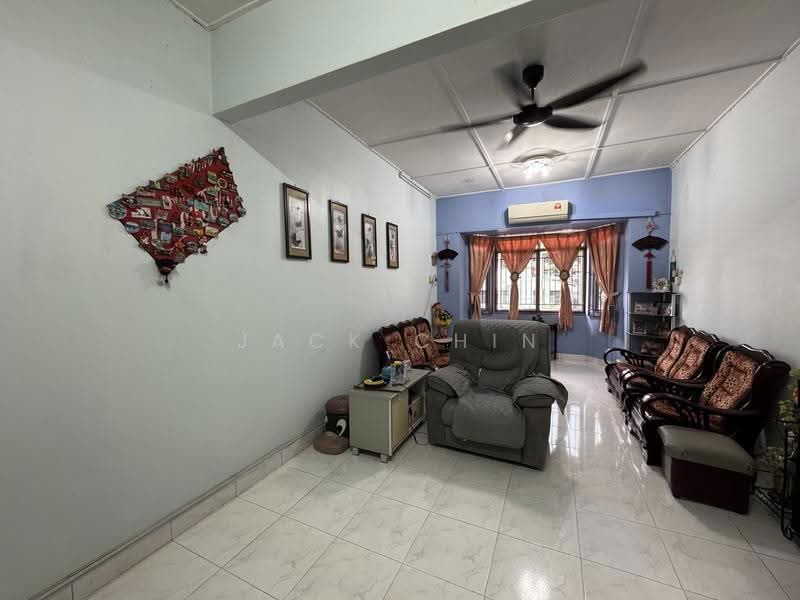 Shop for Sale in Taman Makmur (Seremban) - Jack Chin - Living Room - PropertyGuru.com.my