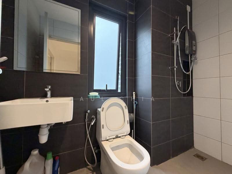 Kediaman Servis untuk Disewa di Horizon Suites - Paul Chia - Bathroom - PropertyGuru.com.my