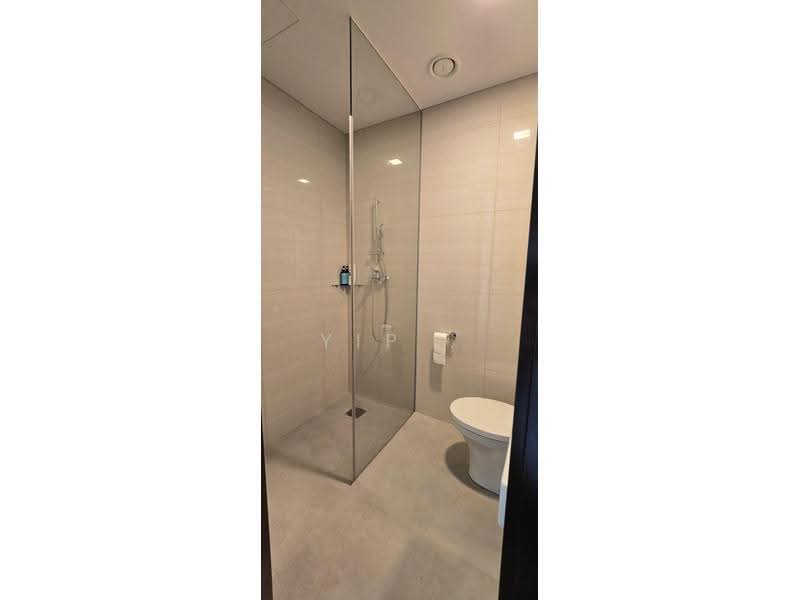 Kediaman Servis untuk Dijual di Puteri Cove Residences - Yip . - Bathroom - PropertyGuru.com.my