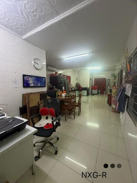 1-storey Terraced House for Sale in Klang (Selangor) - Ivy Por - Living Room - PropertyGuru.com.my