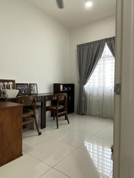 Rumah Teres 2-Tingkat untuk Dijual di Taman Sutera Utama (Skudai) - Suimei Lee - Study - PropertyGuru.com.my