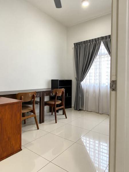 Rumah Teres 2-Tingkat untuk Dijual di Taman Sutera Utama (Skudai) - Suimei Lee - Study - PropertyGuru.com.my