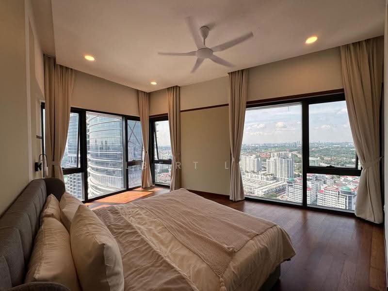 Kediaman Servis untuk Dijual di Sapphire Paradigm - Albert Loo - Bedroom - PropertyGuru.com.my