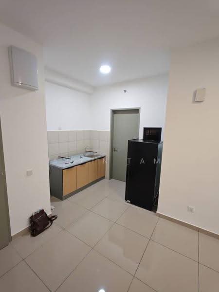 Kediaman Servis untuk Dijual di D'Vervain - Alvin Tam - Kitchen - PropertyGuru.com.my