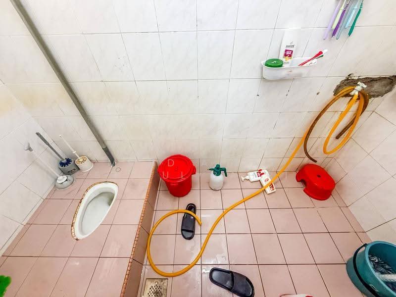Rumah Teres 2-Tingkat untuk Dijual di Pandan Indah (Ampang) - Mohd Aizat Saiful Bahri - Bathroom - PropertyGuru.com.my