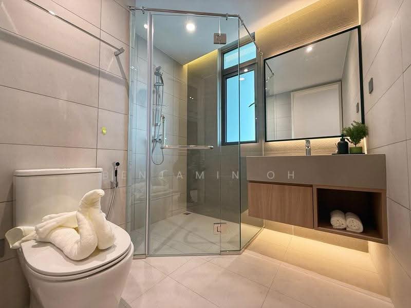 Apartment for Sale at R&F Princess Cove Phase 3-New Casa Suites - Benjamin Oh - Bathroom - PropertyGuru.com.my
