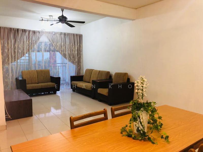 Kondominium untuk Dijual di Symphony Heights (Simfoni Heights) - Eehan Khor - Living Room - PropertyGuru.com.my
