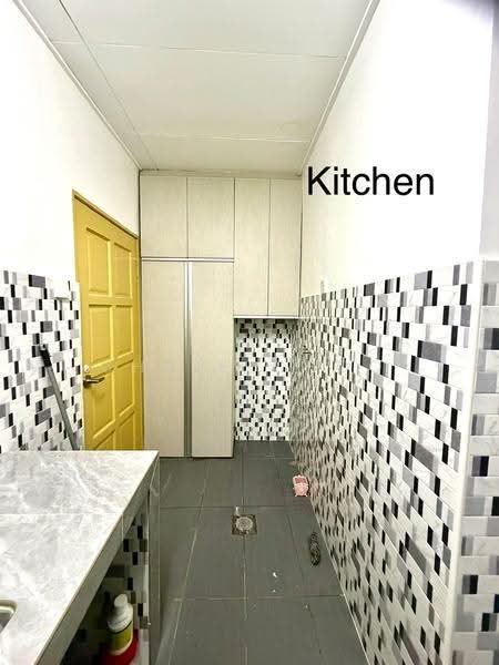 1-storey Terraced House for Rent in Bandar Kinrara Seksyen 3 (Bandar Kinrara) - Chris Choo - Kitchen - PropertyGuru.com.my