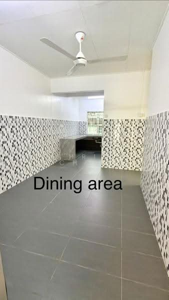 1-storey Terraced House for Rent in Bandar Kinrara Seksyen 3 (Bandar Kinrara) - Chris Choo - Dining Room - PropertyGuru.com.my