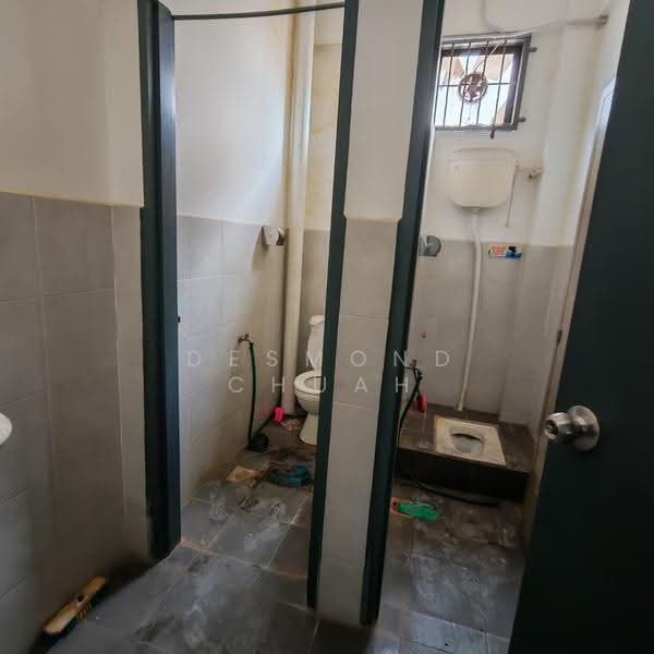 Factory for Rent in Mak Mandin (Butterworth) - Desmond Chuah - Bathroom - PropertyGuru.com.my