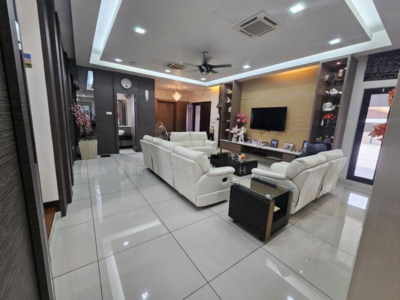 Bungalow House for Sale in Bukit Sungai Long 2 (Bandar Sungai Long) - Harries Chong - Living Room - PropertyGuru.com.my