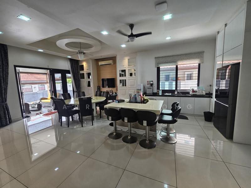 Bungalow House for Sale in Bukit Sungai Long 2 (Bandar Sungai Long) - Harries Chong - Dining Room - PropertyGuru.com.my