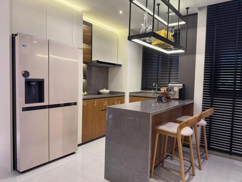Apartment for Sale at R&F Princess Cove Phase 3-New Casa Suites - Benjamin Oh - Kitchen - PropertyGuru.com.my