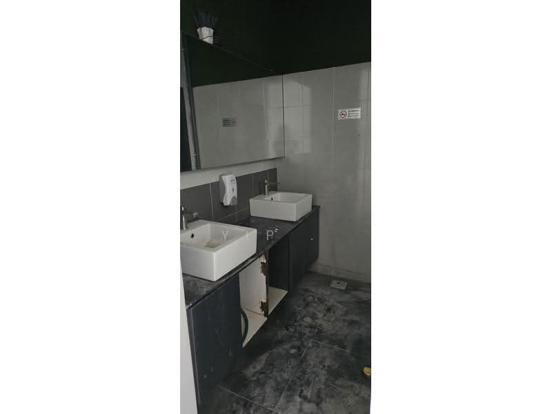 Shop / Office for Rent in Austin Heights (Tebrau) - Yip . - Bathroom - PropertyGuru.com.my