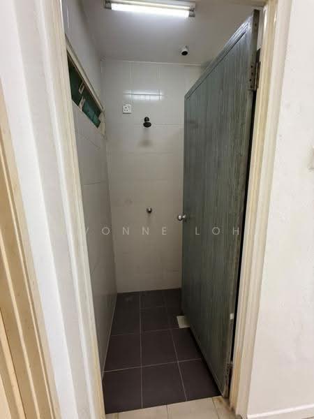 Semi-Detached House for Rent in Hijauan Valdor (Sungai Jawi) - Yvonne Loh - Bathroom - PropertyGuru.com.my