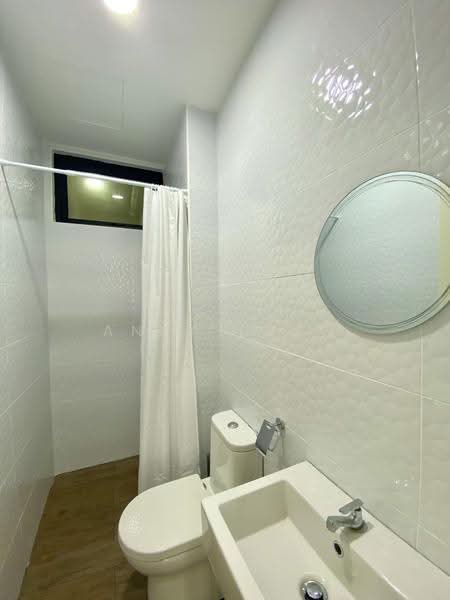 Kondominium untuk Dijual di The Quartz Residence - Andy Yong - Bathroom - PropertyGuru.com.my