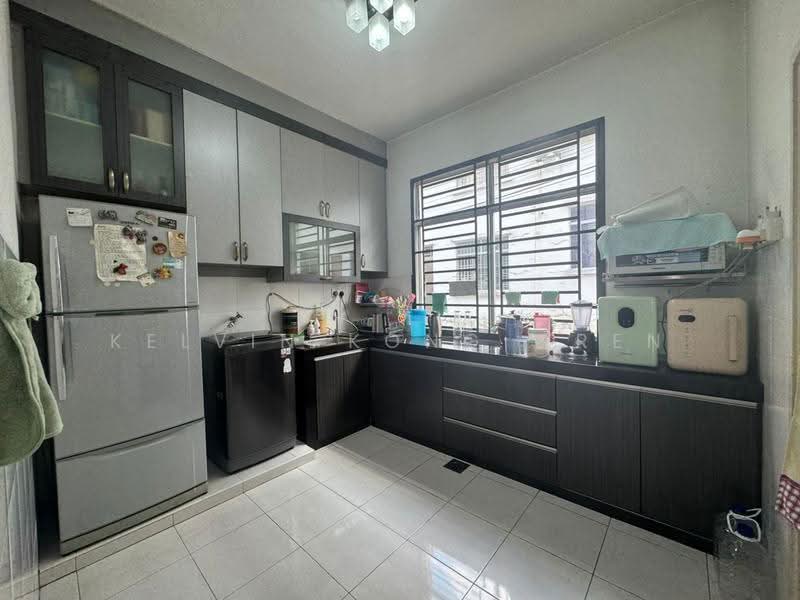 2-storey Terraced House for Sale in Setia Tropika (Johor Bahru) - Kelvin Kong Wren - Kitchen - PropertyGuru.com.my