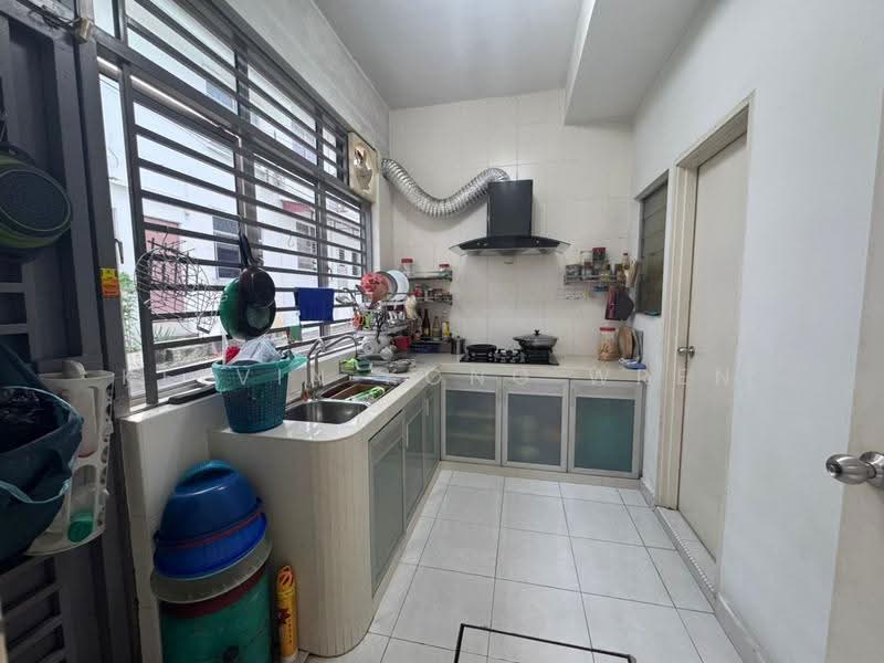 2-storey Terraced House for Sale in Setia Tropika (Johor Bahru) - Kelvin Kong Wren - Kitchen - PropertyGuru.com.my
