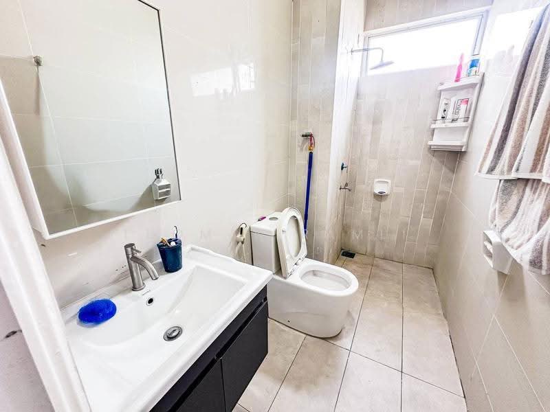 Condominium for Sale at Suasana Lumayan - Luqman Ramli - Bathroom - PropertyGuru.com.my