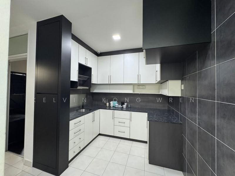 2-storey Terraced House for Sale in Setia Tropika (Johor Bahru) - Kelvin Kong Wren - Kitchen - PropertyGuru.com.my