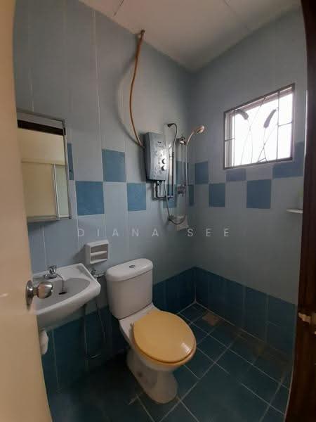2-storey Terraced House for Sale in Bandar Bukit Tinggi 2 (Klang) - Diana See - Bathroom - PropertyGuru.com.my