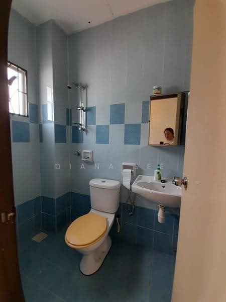 2-storey Terraced House for Sale in Bandar Bukit Tinggi 2 (Klang) - Diana See - Bathroom - PropertyGuru.com.my