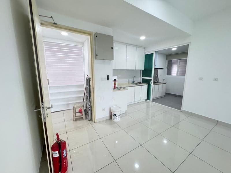 Kediaman Servis untuk Dijual di Impiria Residensi Bukit Tinggi Klang - Diana See - Kitchen - PropertyGuru.com.my