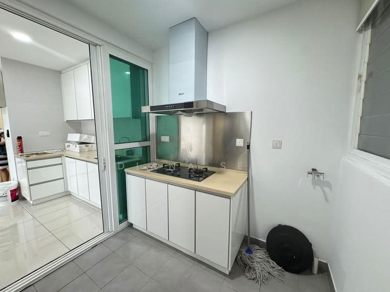 Kediaman Servis untuk Dijual di Impiria Residensi Bukit Tinggi Klang - Diana See - Kitchen - PropertyGuru.com.my