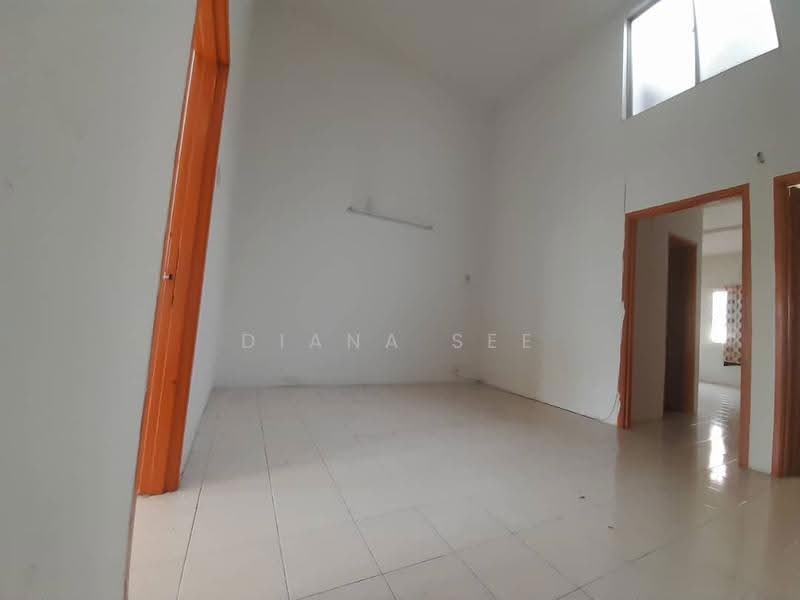 2-storey Terraced House for Sale in Taman Meru (Klang) - Diana See - Living Room - PropertyGuru.com.my