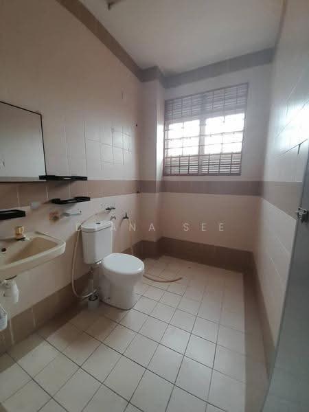 2-storey Terraced House for Sale in Taman Meru (Klang) - Diana See - Bathroom - PropertyGuru.com.my