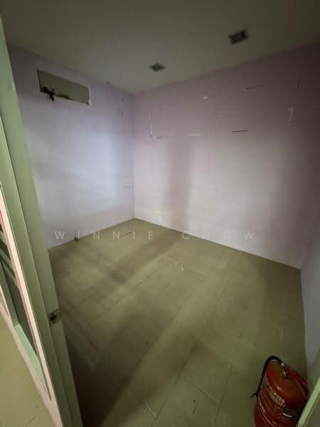 Shop for Rent in Kemuning Utama (Shah Alam) - Winnie Chow - Interior - PropertyGuru.com.my