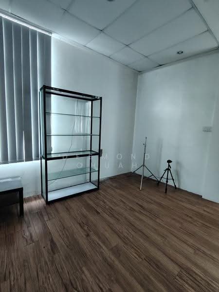 Shop for Rent in Butterworth (Penang) - Desmond Chuah - Interior - PropertyGuru.com.my