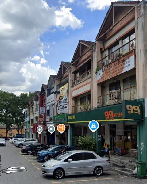 Shop for Sale in Bandar Putra Permai (Seri Kembangan) - Oscar Tan - Exterior - PropertyGuru.com.my
