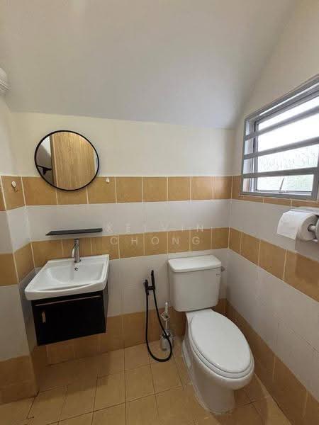 Pangsapuri untuk Disewa di Alpine Village - Kelvin Chong - Bathroom - PropertyGuru.com.my