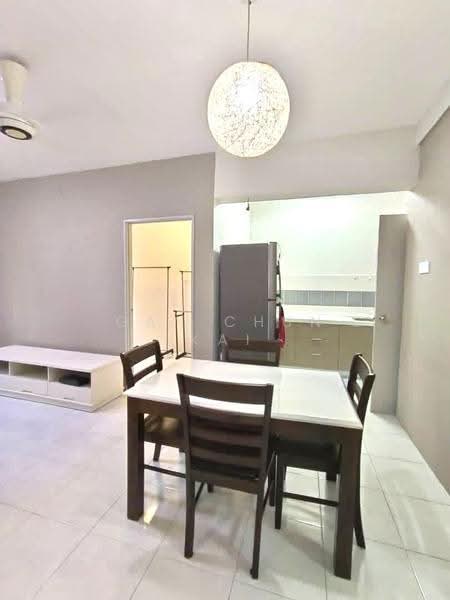 Pangsapuri untuk Disewa di Taman Bukit Erskine - Gan Chun Kai - Dining Room - PropertyGuru.com.my