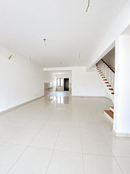 2-storey Terraced House for Sale in U16, Elmina Gardens (Shah Alam) - Lucas Loh - Living Room - PropertyGuru.com.my