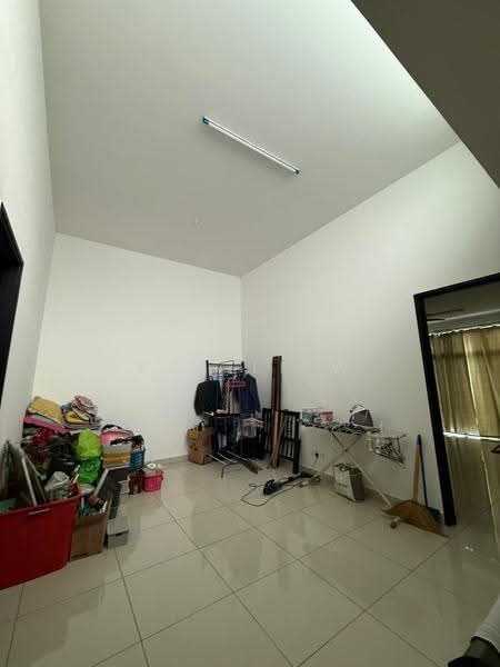 2-storey Terraced House for Sale in Bandar Cemerlang (Ulu Tiram) - Ken Liew - Interior - PropertyGuru.com.my