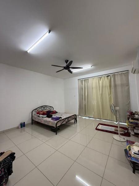 2-storey Terraced House for Sale in Bandar Cemerlang (Ulu Tiram) - Ken Liew - Bedroom - PropertyGuru.com.my