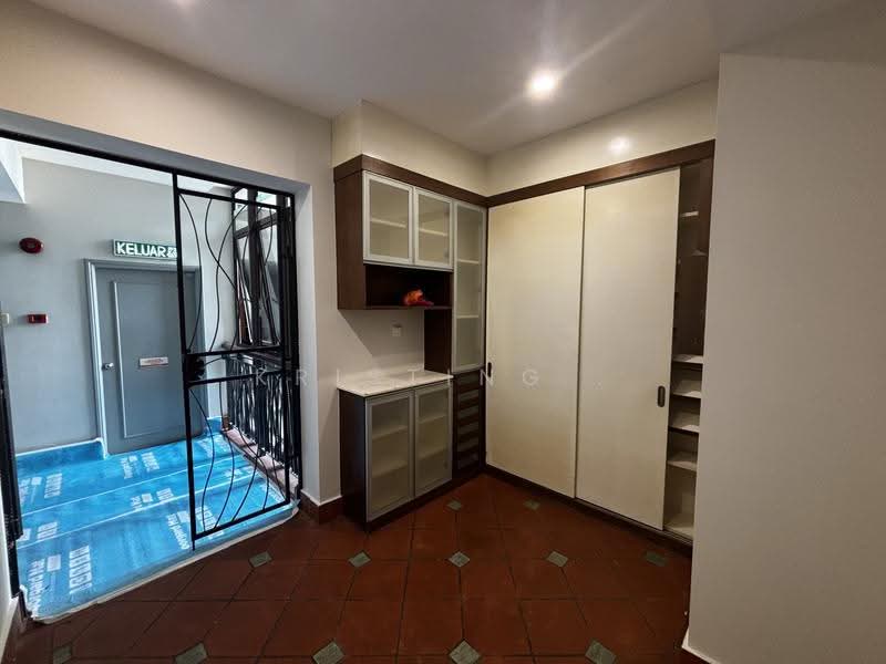 Kondominium untuk Disewa di Mont Kiara Damai Resort Condominium - Kristing . - Entrance - PropertyGuru.com.my