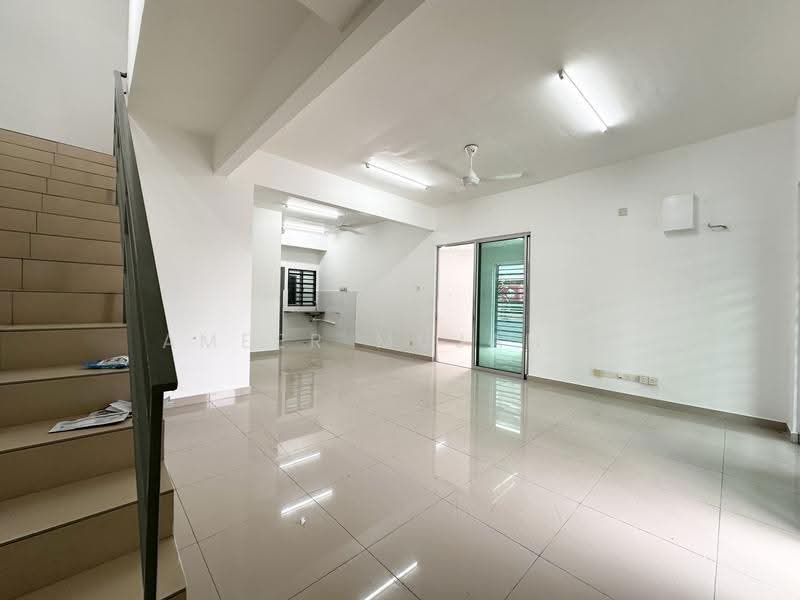 2-storey Terraced House for Rent in Taman Sejati (Klang) - Ameer Mujahid - Living Room - PropertyGuru.com.my